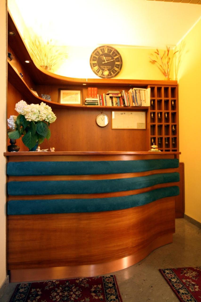 Albergo I Longobardi Chiusi Luaran gambar