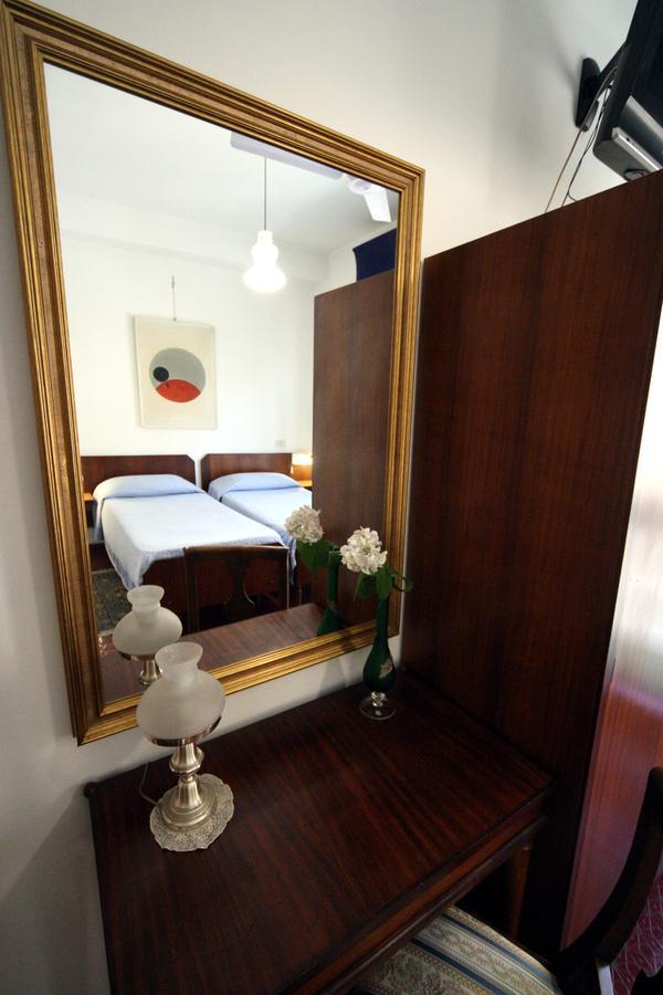 Albergo I Longobardi Chiusi Luaran gambar